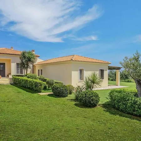 Sleeps 4 Air Con Wifi * Mousata